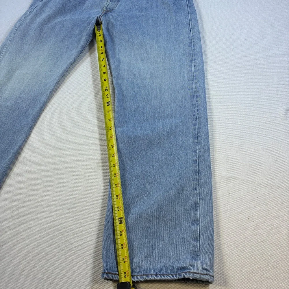 Vintage Levis 501 Mens Light Wash Straight Leg Button Fly Denim‎ Jeans 38x29